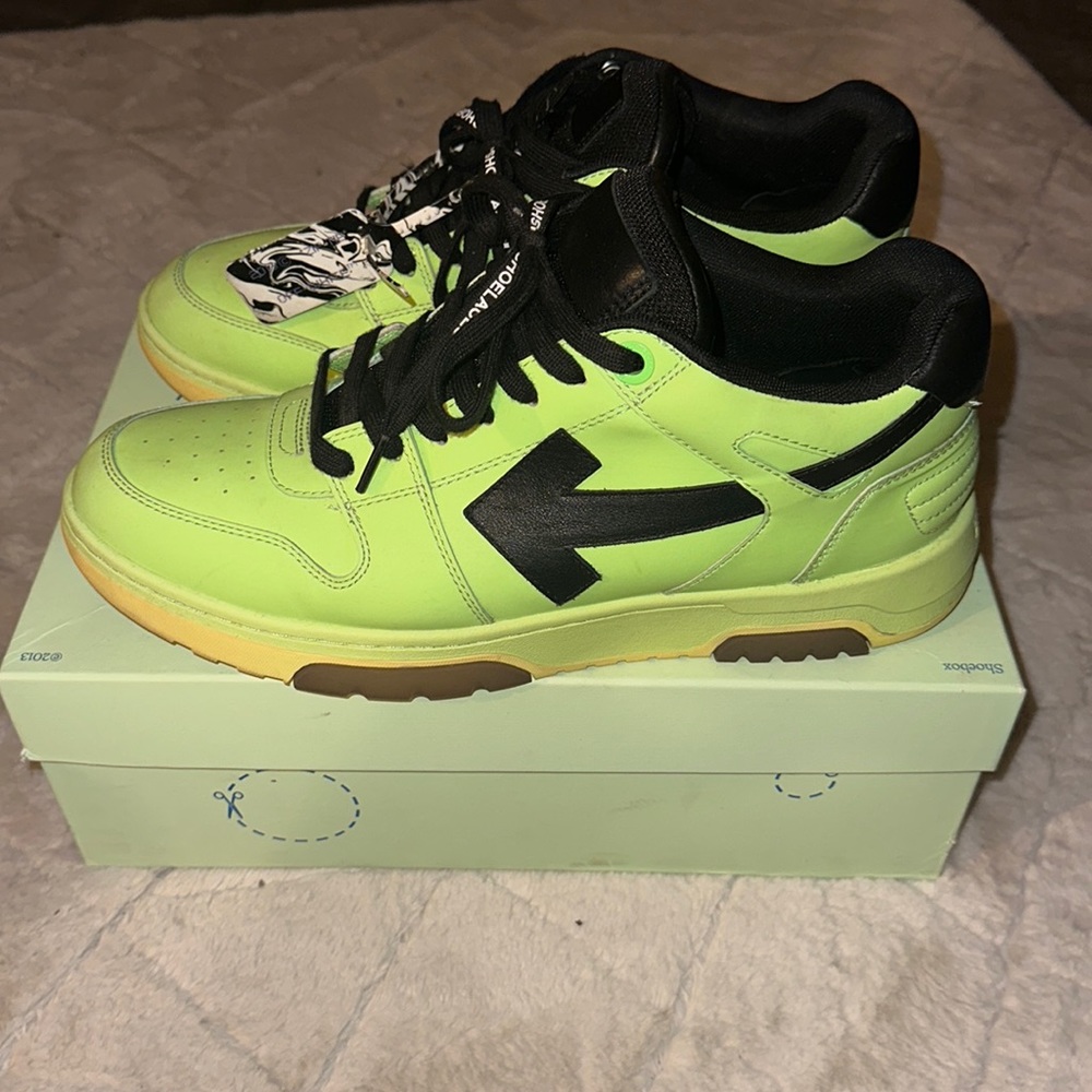 Off white out of office men sneakers